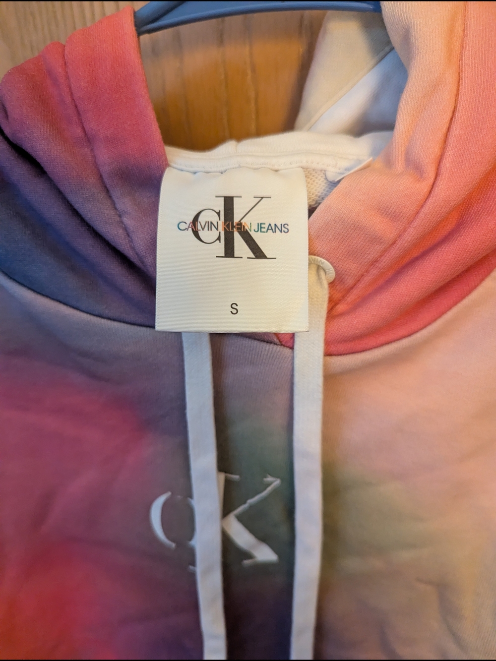 Calvin Klein Tie-Dye Cropped Hoodie - Multicolor - Picture 2 of 3